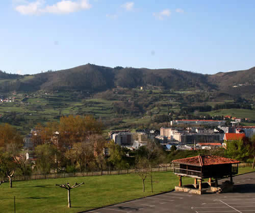 Residencia Universitaria Micampus Oviedo La Gruta Exteriör bild